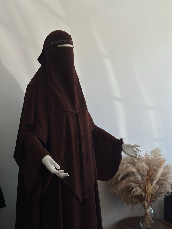 طقم دبل كلوش،فستان و شال عريض مربّع ١٥٠*١٥٠ و نقاب قطعتين
