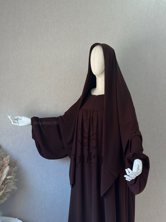 طقم دبل كلوش،فستان و شال عريض مربّع ١٥٠*١٥٠ و نقاب قطعتين