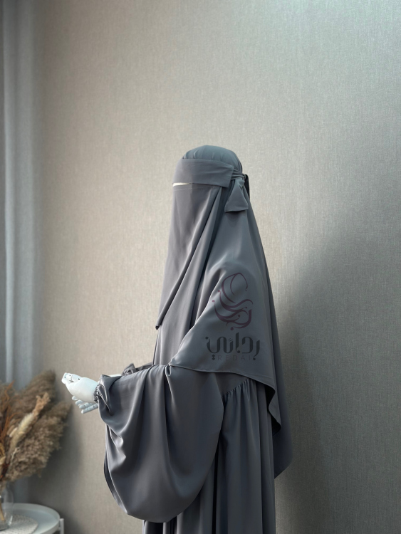 طقم دبل كلوش،فستان و شال عريض مربّع ١٥٠*١٥٠ و نقاب قطعتين