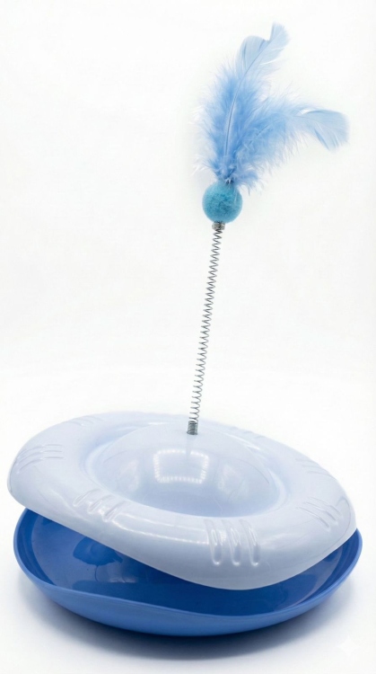  Spinning cat toy