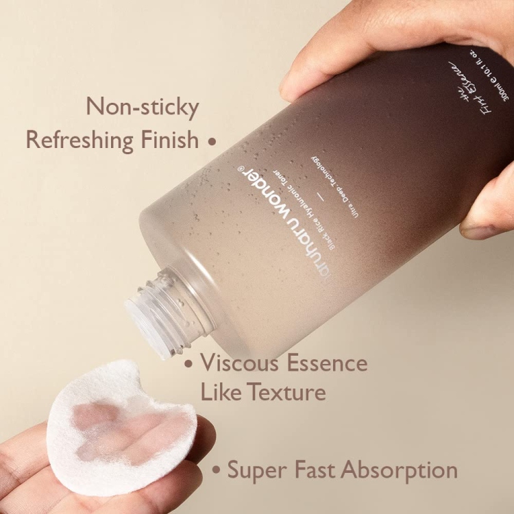 haruharu wonder black rice toner تونر الارز الاسود مع الهايلرونيك اسد