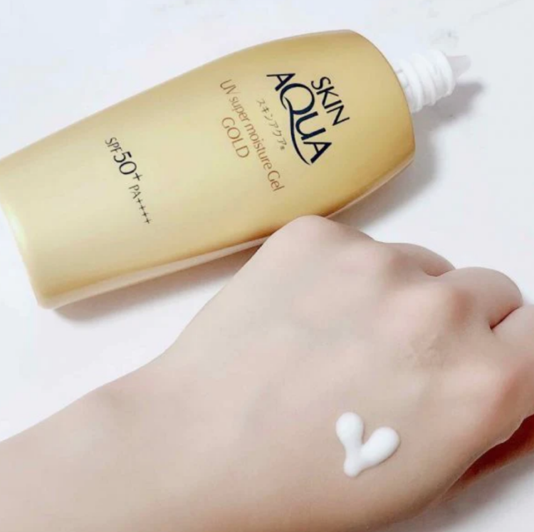 Rohto Mentholatum, Skin Aqua UV Super Moisture Essence Gold SPF 50+ PA++++