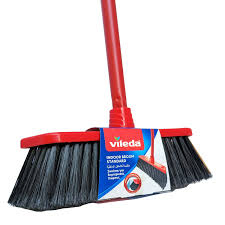 فليدا مكنسة ناعمه  بلاستيك مع عصى