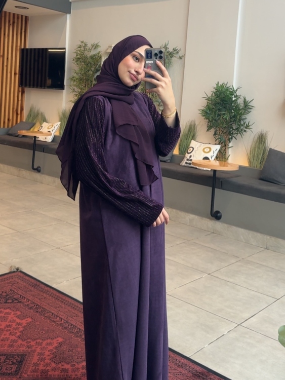 عباية بنفسجية 