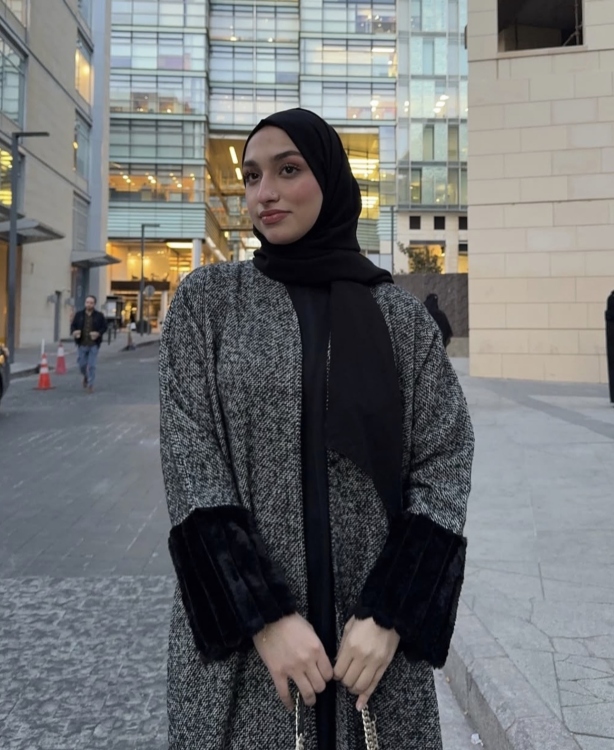 عباية باكمام فروة