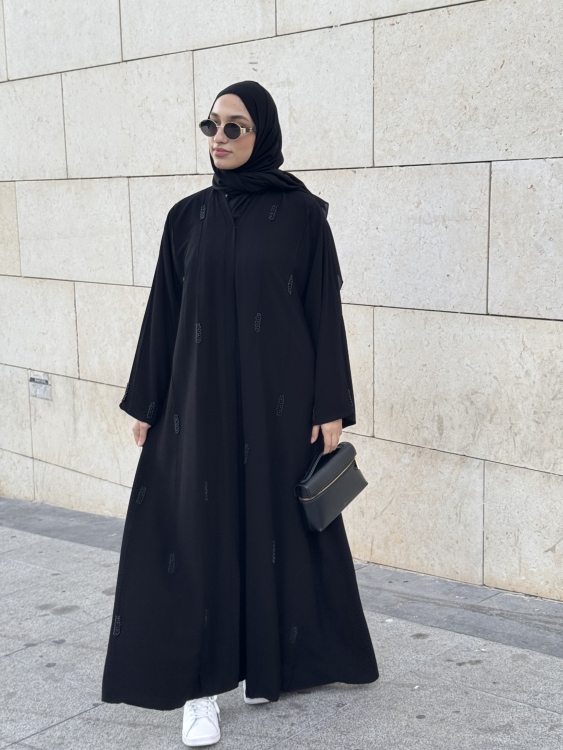 عباية سودا بخرز