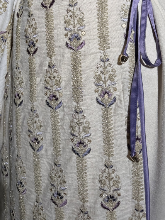 Open Front Jalabiya With Belt جلابية مسك