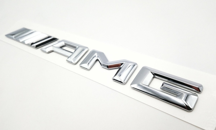 شعار باللون السلفر اللميع AMG