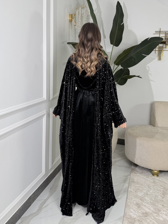 Dress with a sequined velvet bisht جلابية ميرا