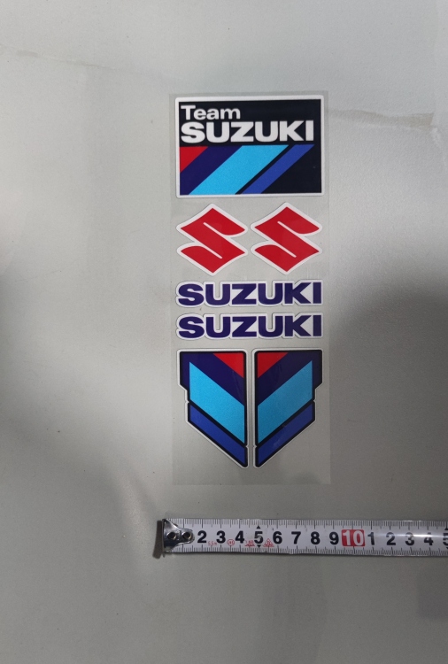 كت ستيكر SUZUKI عاكس 10CM