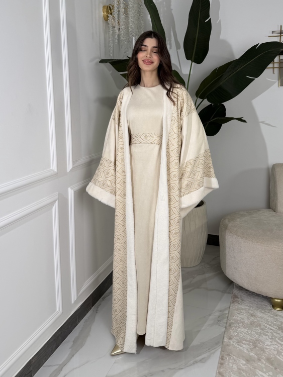 Embroidered Fur Bisht with Suede Dress  جلابية شموخ الفرو