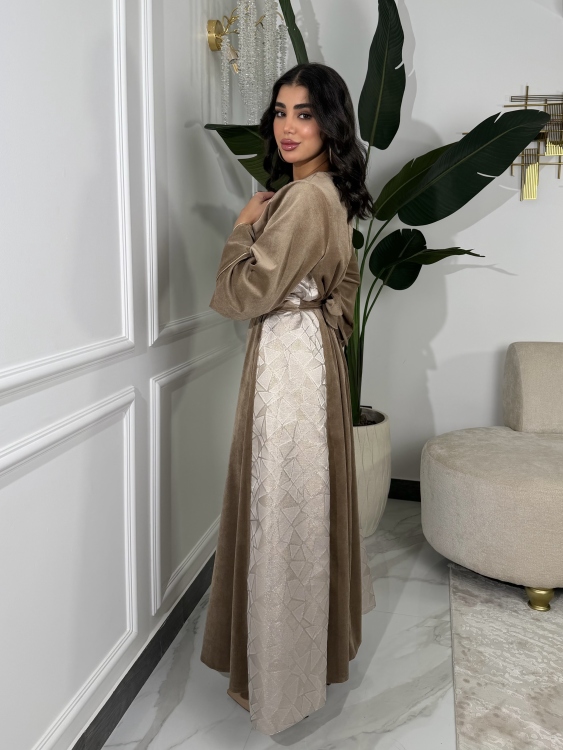 جلابية ياسمينا   Jalabiya With Floral Belt  ( نقشة 2 )