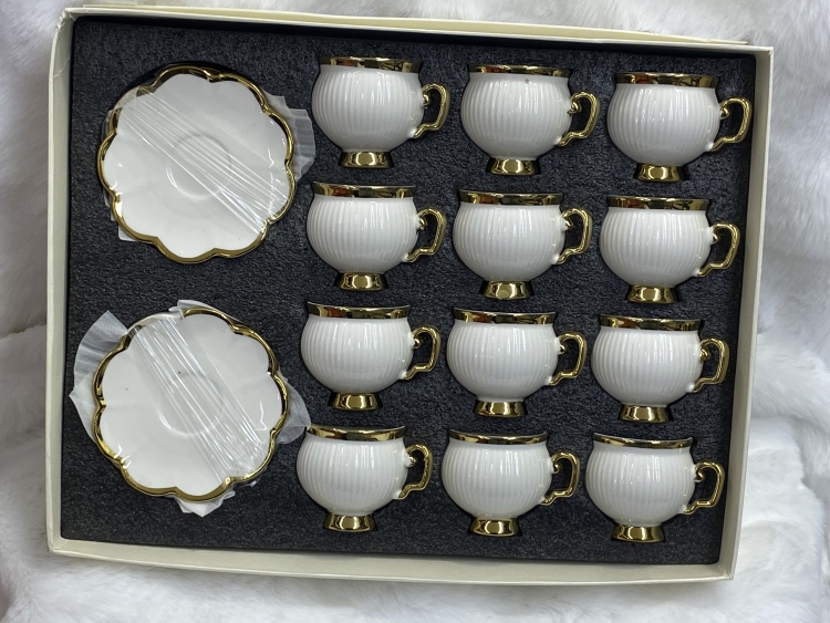 طقم فناجين 24 قطعة 