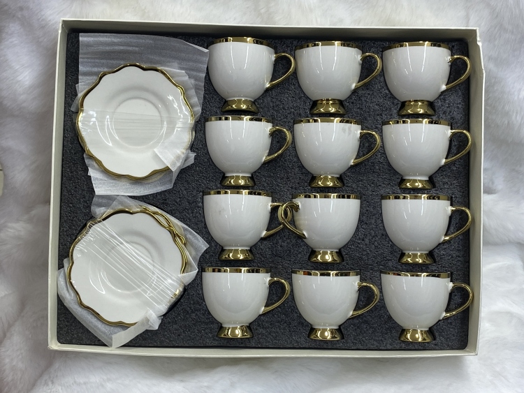 طقم فناجين 24 قطعة 