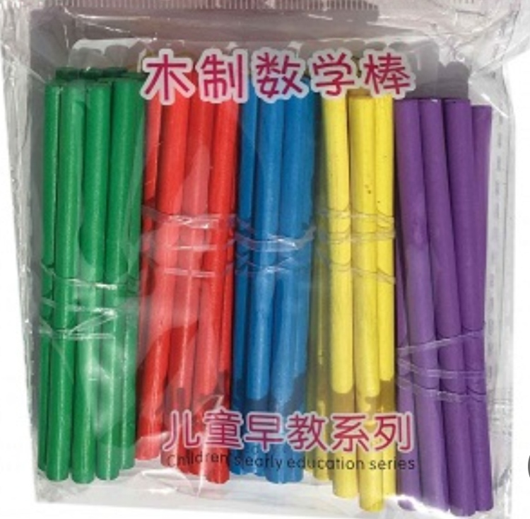 أعواد خشب ملونة 