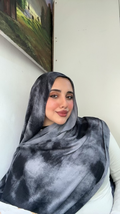 مودال معرق سكني غامق وأسود 