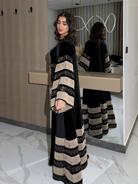 Luxury Velvet Bisht & Dress Set  جلابية الدانه ب