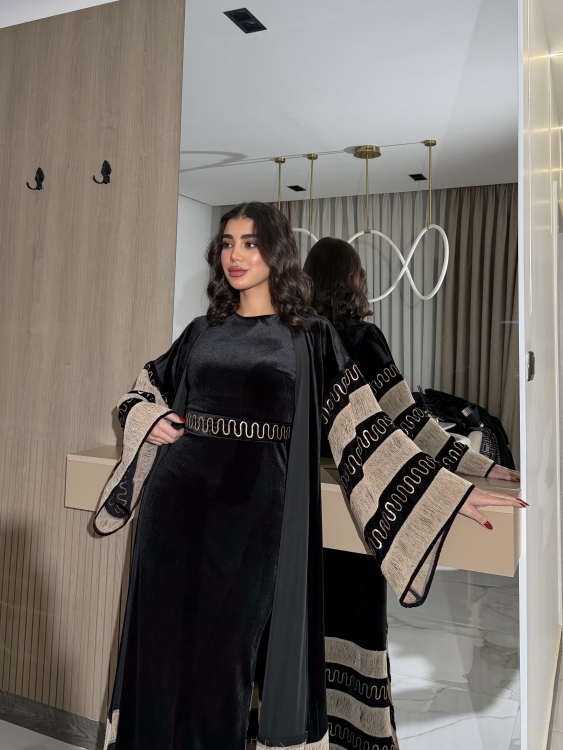 Luxury Velvet Bisht & Dress Set  جلابية الدانه ب