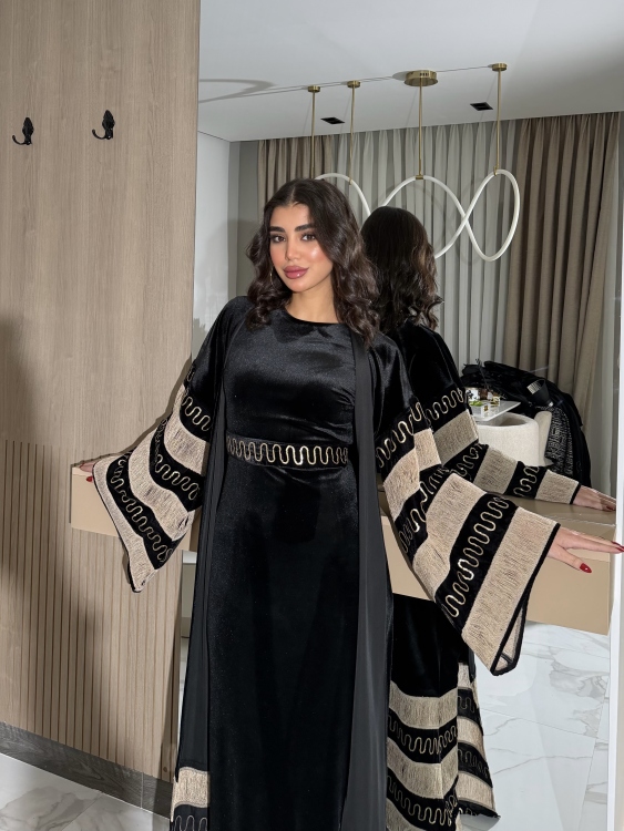 Luxury Velvet Bisht & Dress Set  جلابية الدانه ب