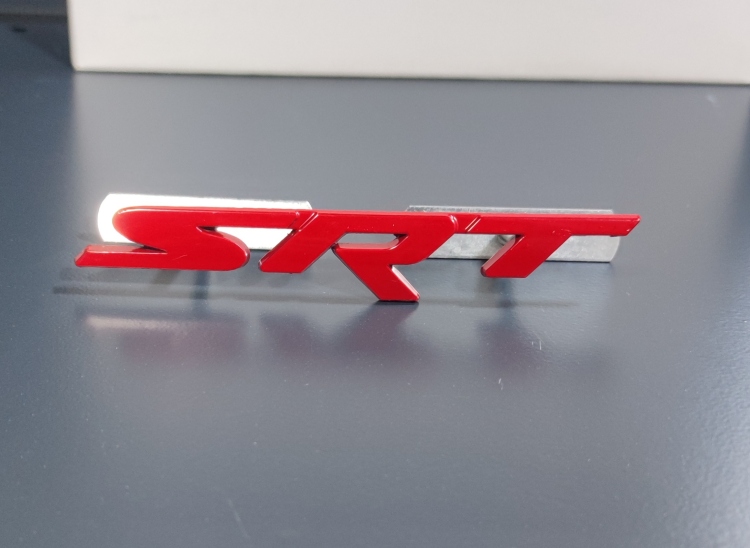 شعار SRT معدني للشل 