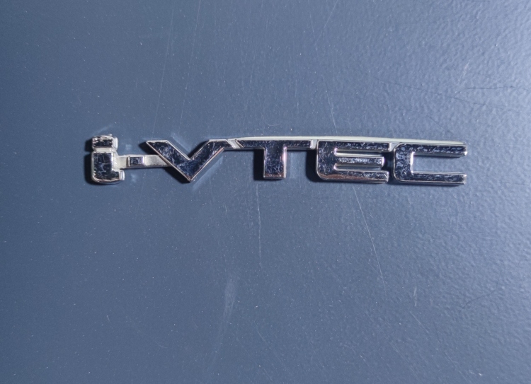 شعار I-VTEC صغير كروم بلاستك