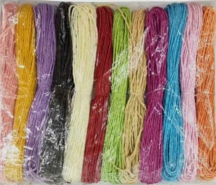 خيوط زينة ملونة 
