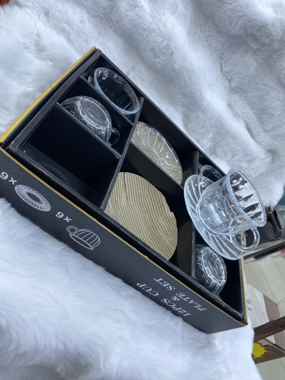 طقم كاسات شاي مع صحون عدد 6 