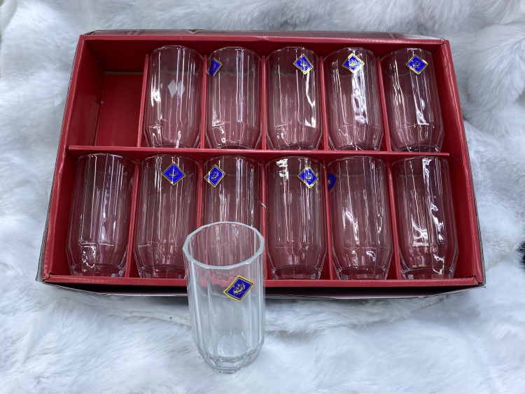 طقم كاسات عصير الصافي 