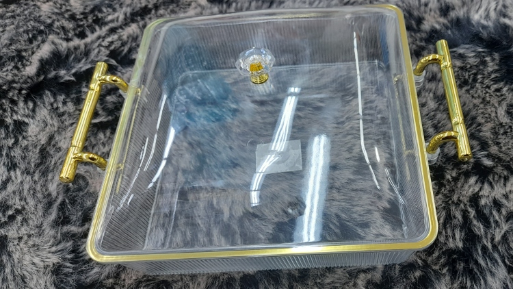 مضيفه اكريليك