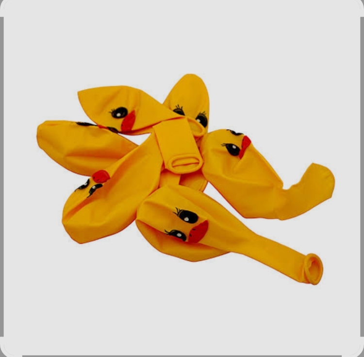 بالونات بطة صفراء