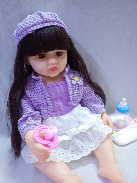 لهبة سيلكون حجم 55 سم مع فوطة ورضاعة 