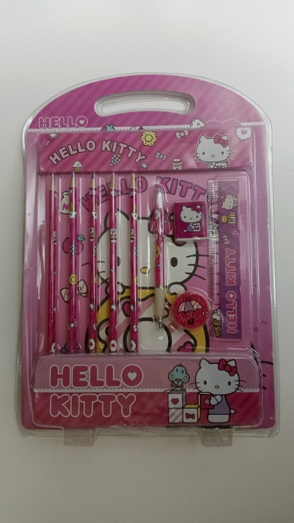 مجموعة مقلمة مع قرطاسية 