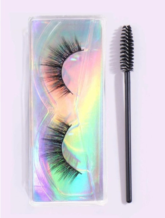 1 pair of false eyelashes رموش صناعية 1 زوج 