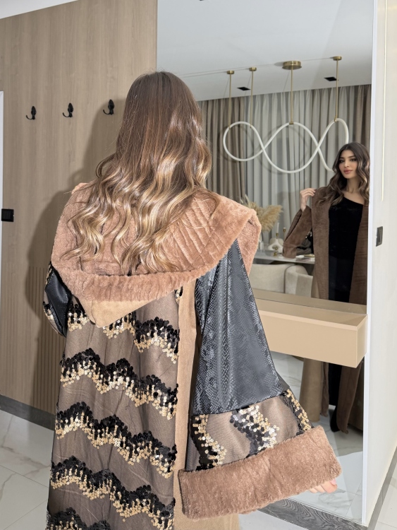 Embroidered Fur Bisht  without belt بشت شموخ