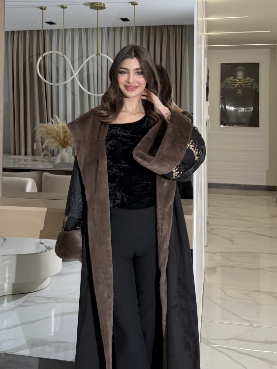 Embroidered Fur Bisht  without belt بشت شموخ