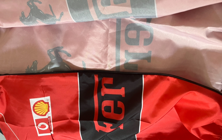 جاكيت فيراري احمر خفيف 