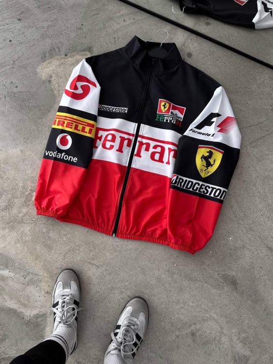 جاكيت فيراري خفيف 
