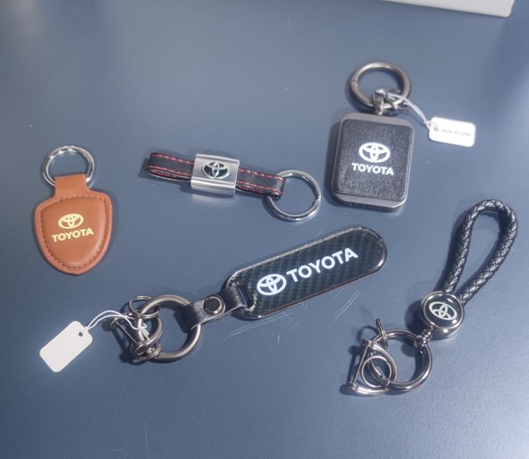 ميداليات TOYOTA مشكل