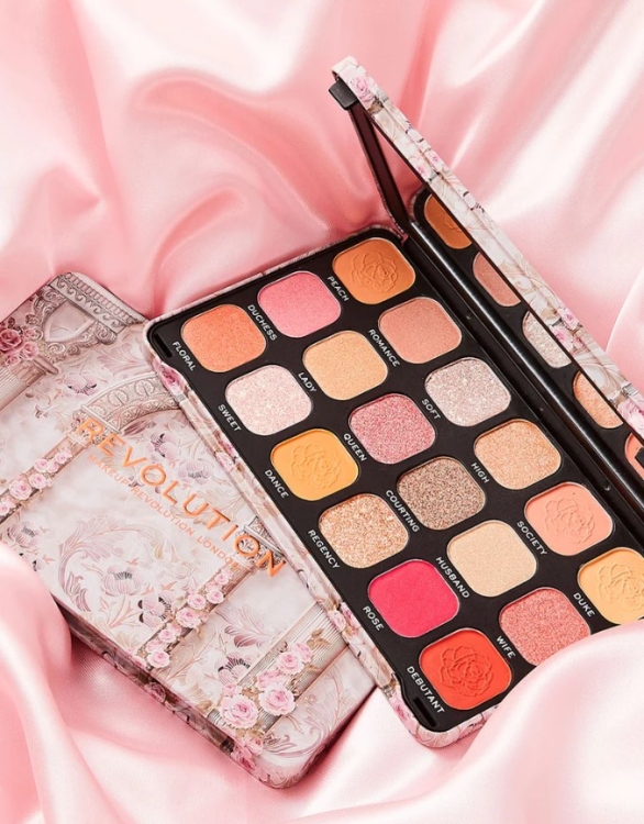 Makeup Revolution, Forever Flawless Regal Romance Eyeshadow Palette رفليوشن، ايشدو