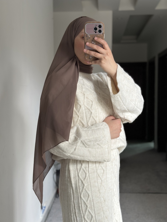 طقم صوف ناعم (اوفوايت)