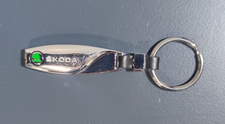 ميدالية مفتاح SKODA