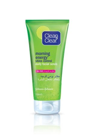  مقشر يومي Clean & Clear للوجه يتحكم بلمعان البشرة