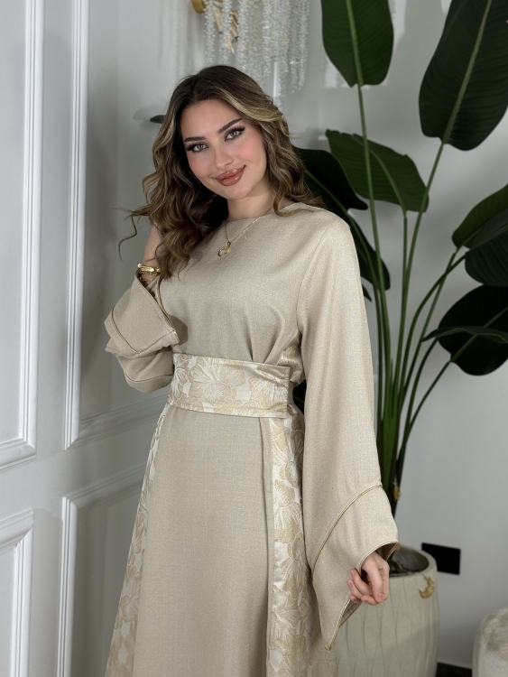 جلابية ياسمينا   Jalabiya With Floral Belt 
