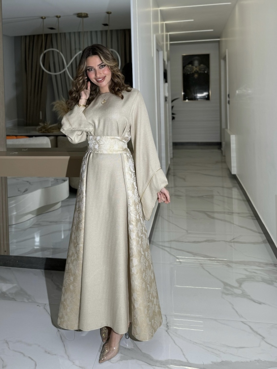 جلابية ياسمينا   Jalabiya With Floral Belt 