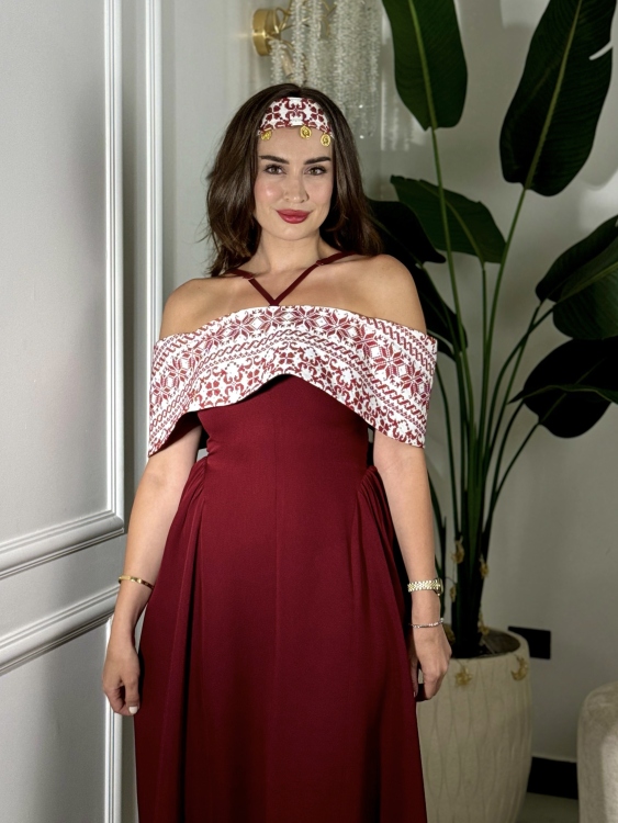 Off-Shoulder Henna Dress ثوب ساندرا 