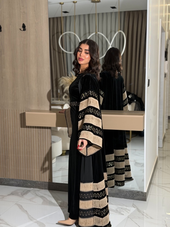 Luxury Velvet Bisht & Dress Set  جلابية الدانه ب
