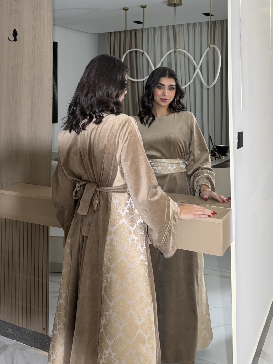 جلابية ياسمينا   Jalabiya With Floral Belt (نقشة 1)