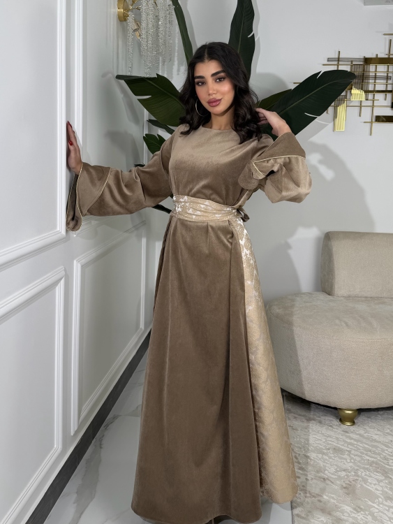 جلابية ياسمينا   Jalabiya With Floral Belt (نقشة 1)