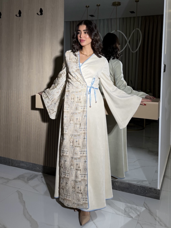 Open Front Jalabiya With Belt جلابية مسك