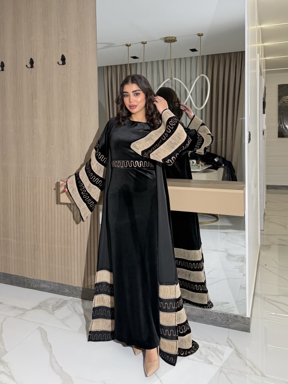 Luxury Velvet Bisht & Dress Set  جلابية الدانه ب